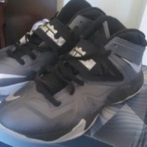 COPY - Lebron James Soldier 7